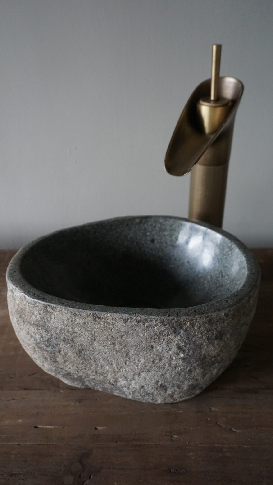 Rene Houtman Kleine Stenen Waskom + Spoelgat | H13 x B26 x D19 cm