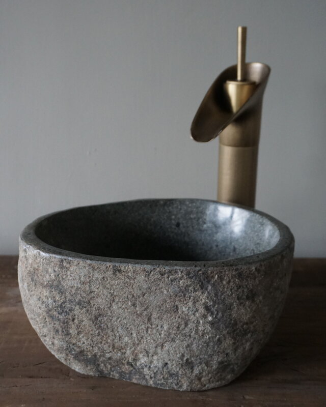 Rene Houtman Kleine Stenen Waskom + Spoelgat | H13 x B26 x D19 cm