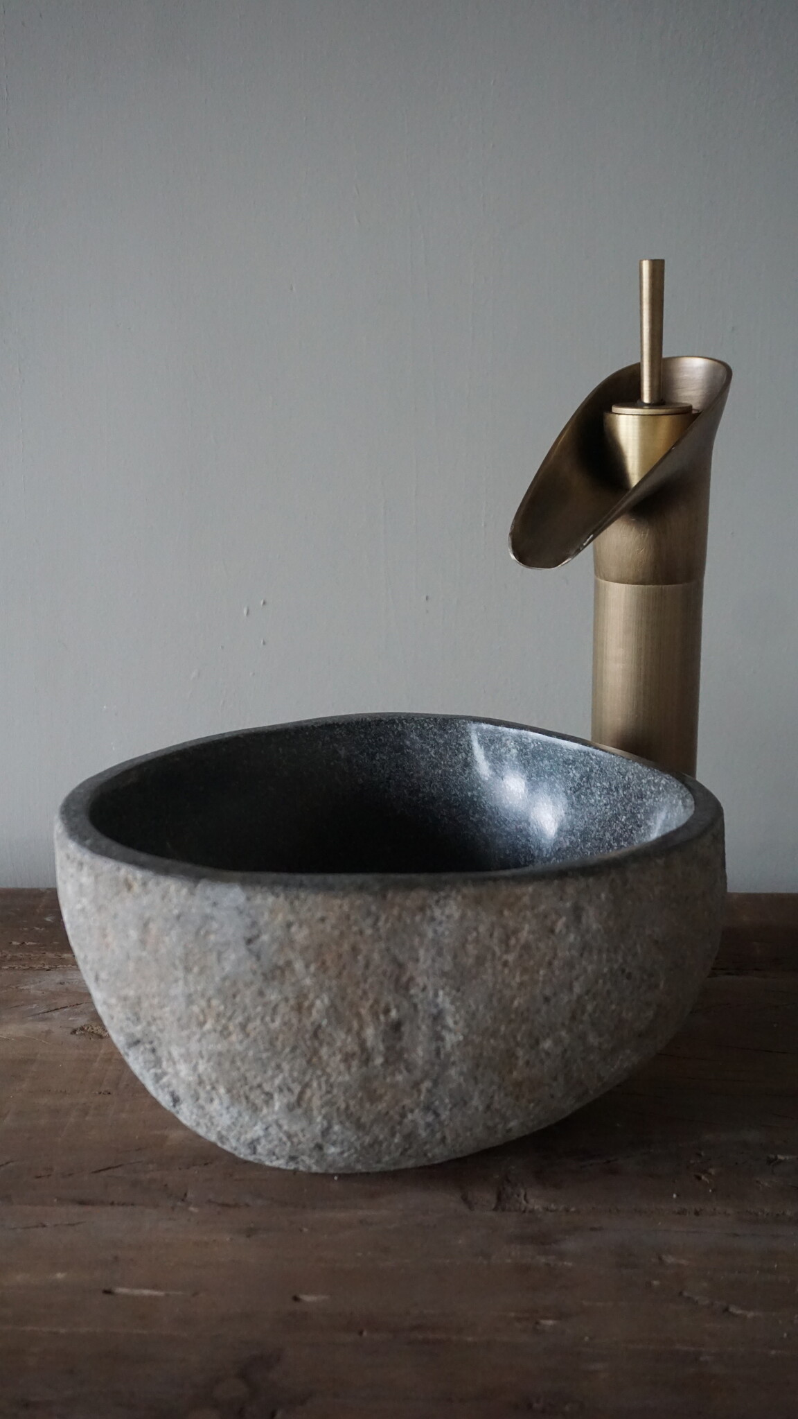 Rene Houtman Kleine Stenen Waskom + Spoelgat | H13 x B24 x D20 cm