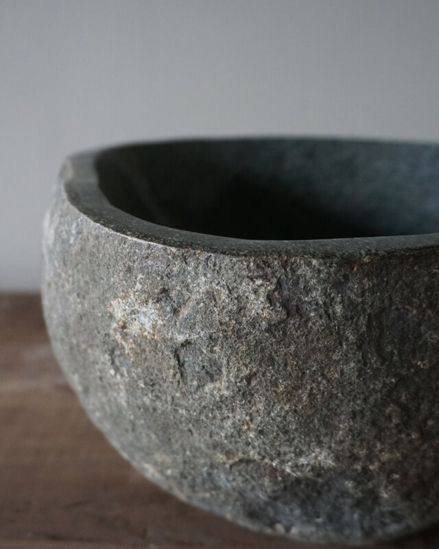 Rene Houtman Kleine Stenen Waskom + Spoelgat | H13 x B25 x D22 cm