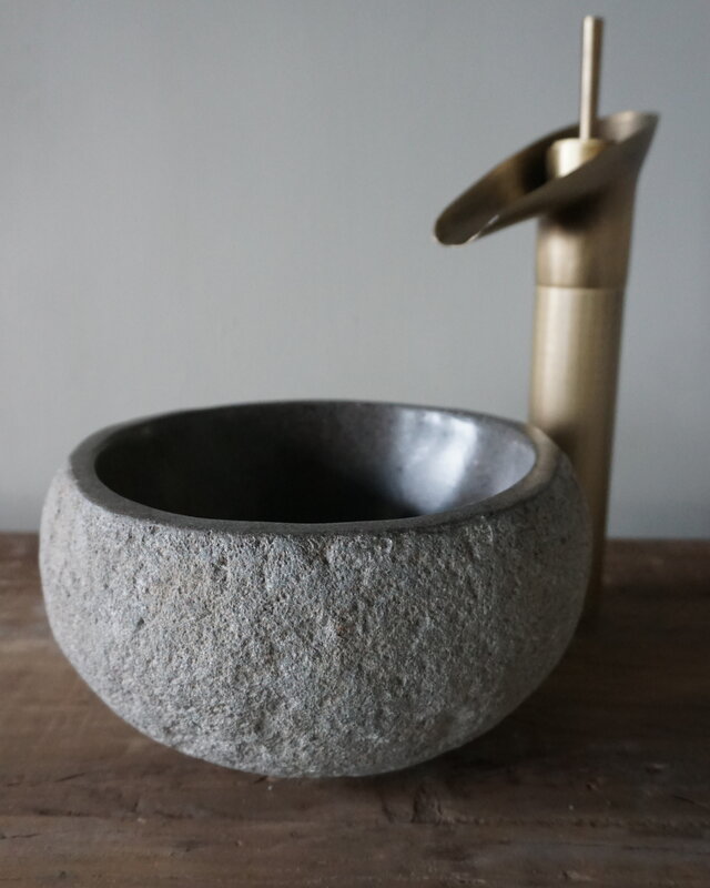 Rene Houtman Kleine Stenen Waskom + Spoelgat | H13 x B23 x D21 cm