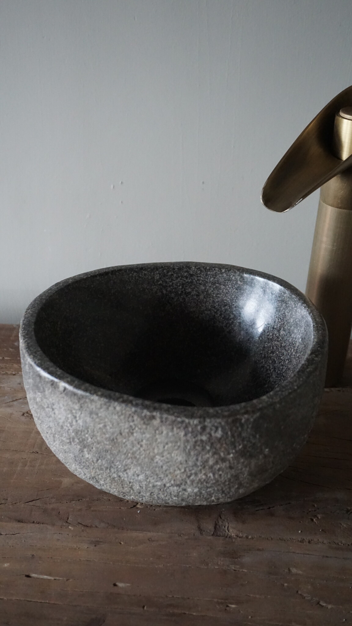 Rene Houtman Kleine Stenen Waskom + Spoelgat | H13 x B22 x D20 cm