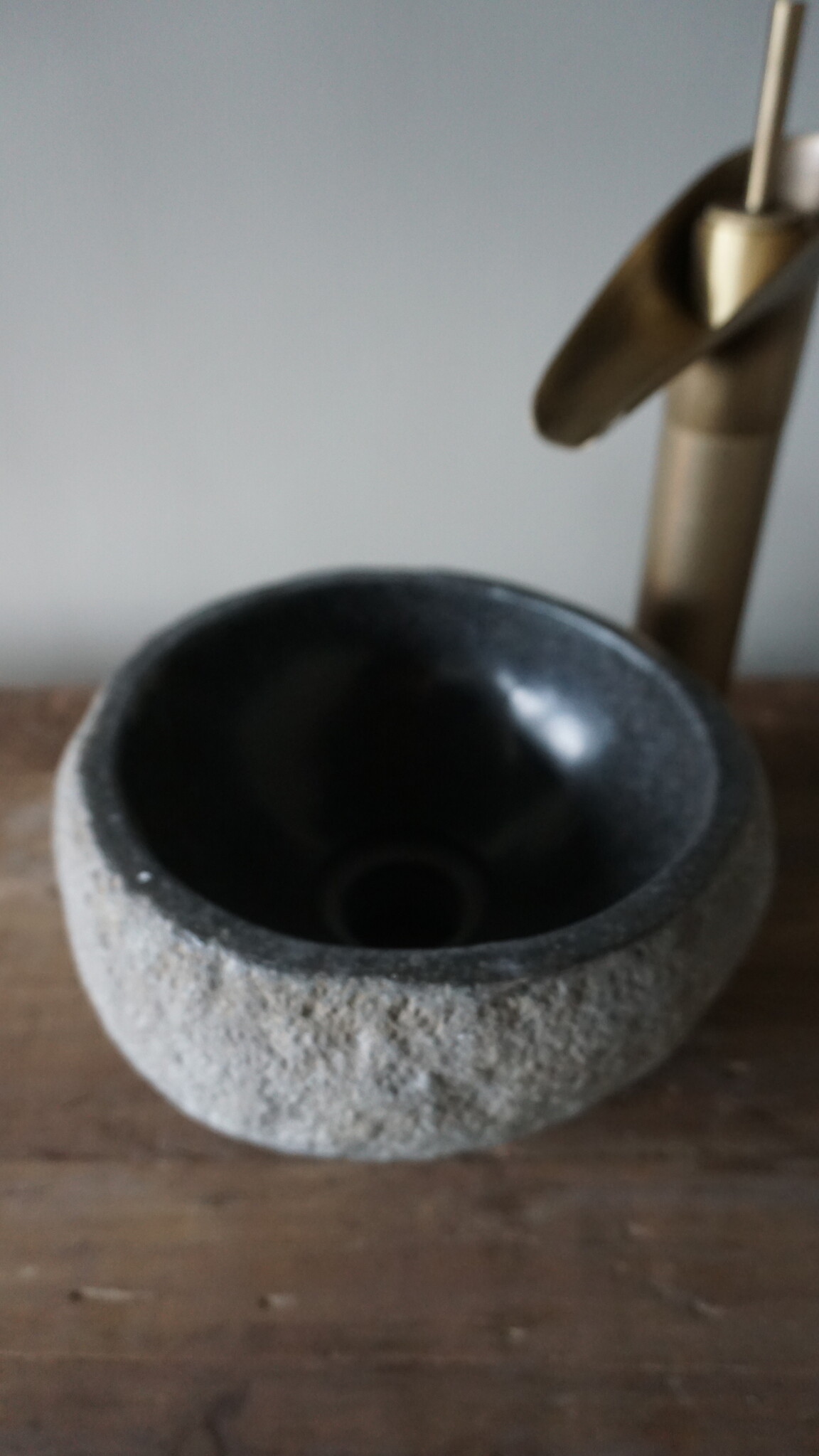 Rene Houtman Kleine Stenen Waskom + Spoelgat | H14 x B24 x D24 cm