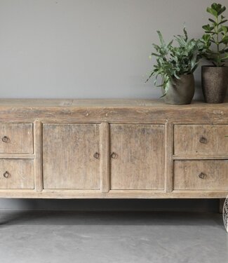 Be-Uniq Oud Dressoir | China | H87 x B189 x D48 cm