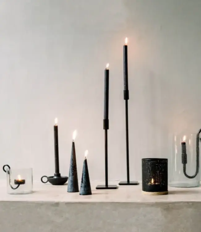 LEEFF Kaarsenhouder Chris | Keramiek | Zwart | H6 x D14 cm