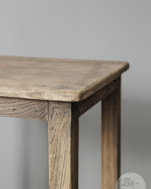 Be-Uniq Oude Bijzettafel | Rustiek Verweerd | H54xB45xD34 cm