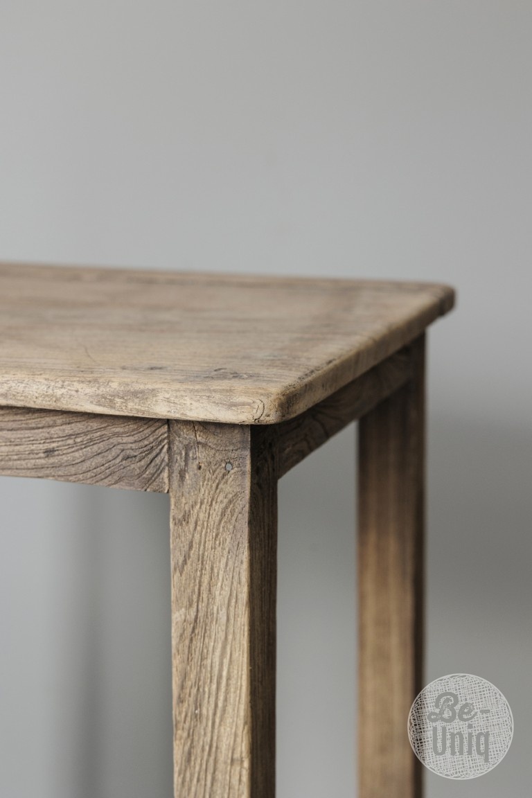 Be-Uniq Oude Bijzettafel | Rustiek Verweerd | H54xB45xD34 cm