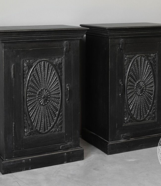 Be-Uniq Set Van 2 Nachtkastjes | India | H85xB56xD38 cm