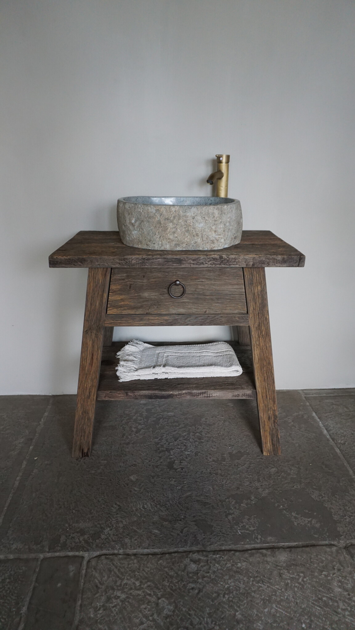 Rene Houtman Toiletmeubel Noud Small | Oud Eikenhouten Wagonplanken
