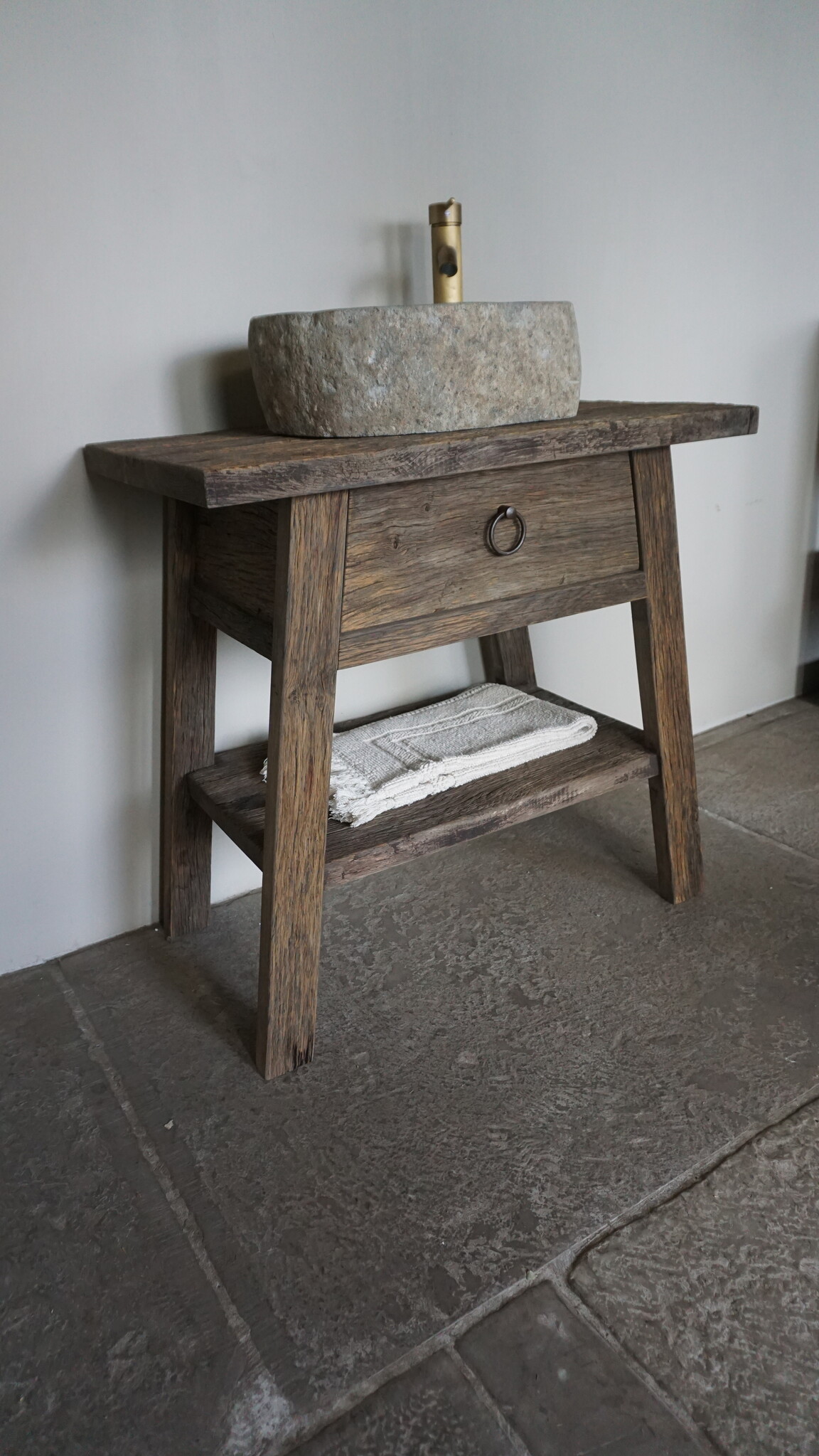 Rene Houtman Toiletmeubel Noud Small | Oud Eikenhouten Wagonplanken
