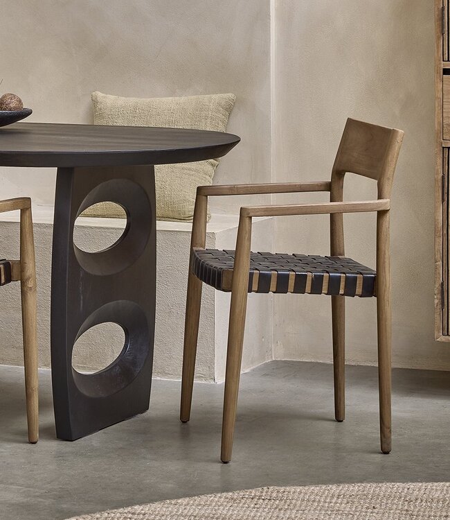 Raw Materials Amsterdam Freya Eetkamerstoel Met Armleuning Zwart