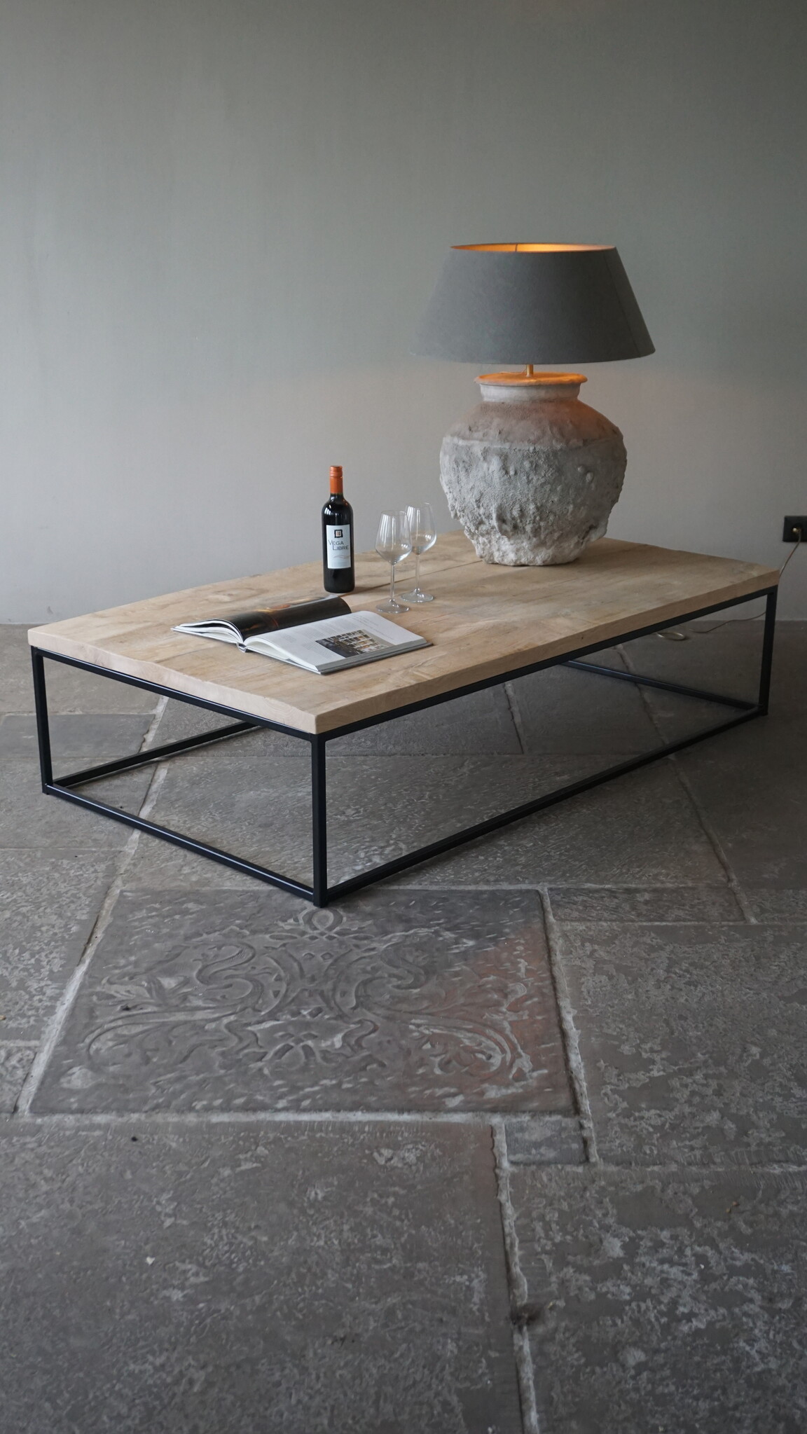 Rene Houtman Salontafel Eikenhout | Ijzeren Onderstel | Kies Maat