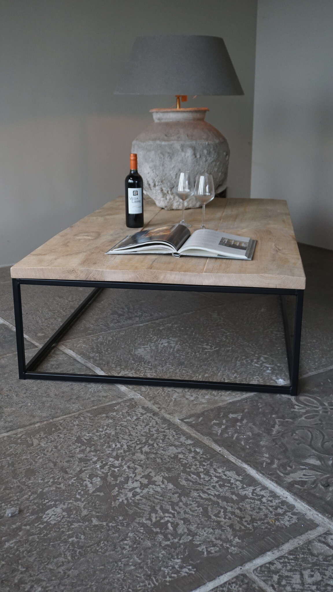 Rene Houtman Salontafel Eikenhout | Ijzeren Onderstel | Kies Maat