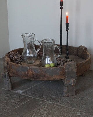 Rene Houtman Chakki Tafel XL | Oud Hout | H30 x D95 cm