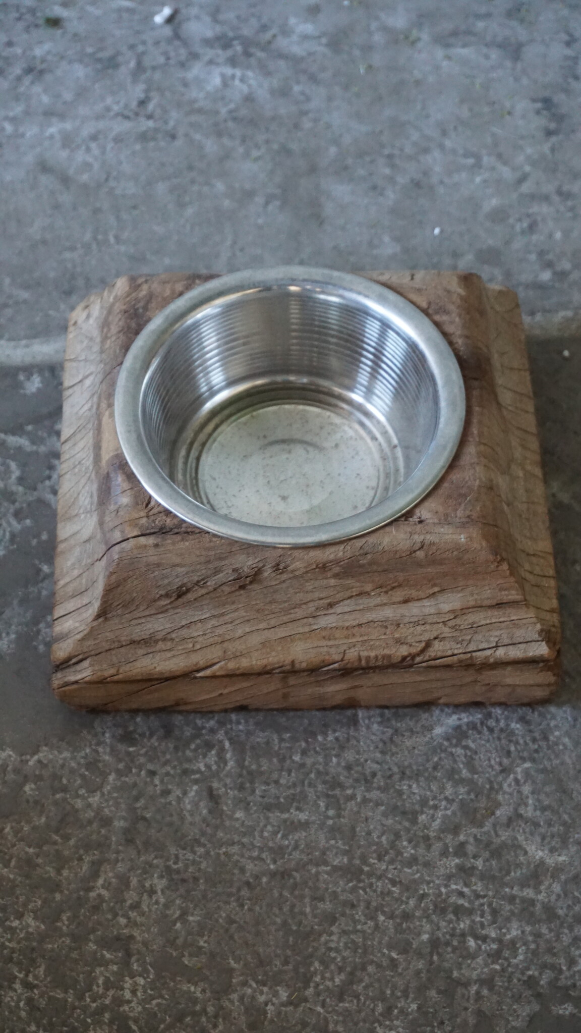 Rene Houtman Unieke Voerbak | Oud Indische Poer | Nr 1 | H9 x D21 cm