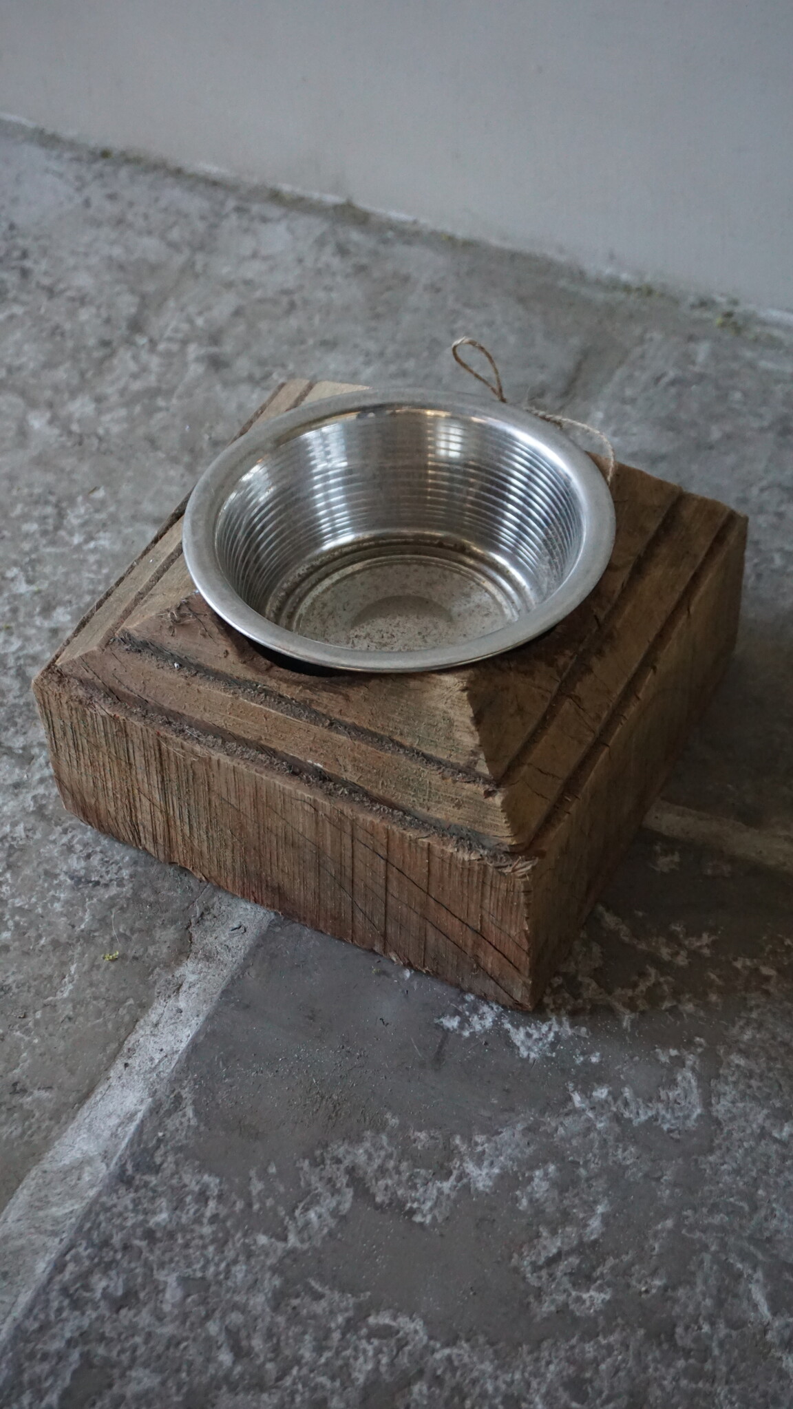 Rene Houtman Unieke Voerbak | Oud Indische Poer | Nr 5 | H9 x D21 cm