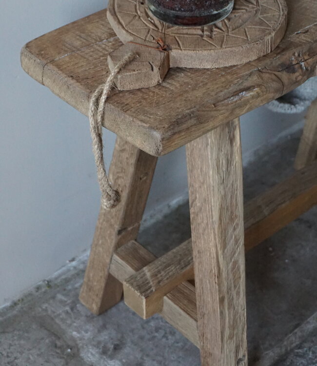 Rene Houtman Oud Eikenhouten Bankje | Nr 2 | H46 x B60 x D22 cm