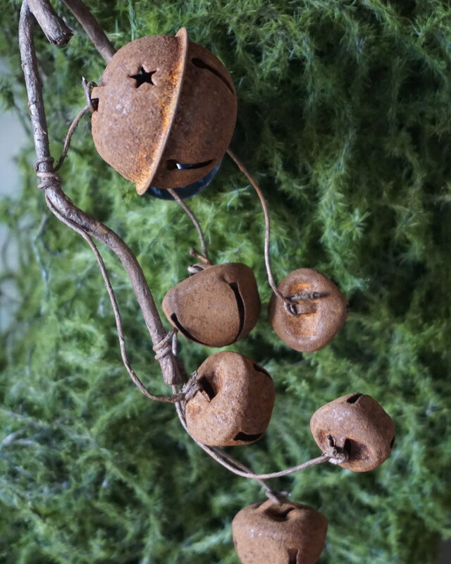 Rene Houtman Decoratieve Rustieke Kersttak Met Bellen | L30 cm