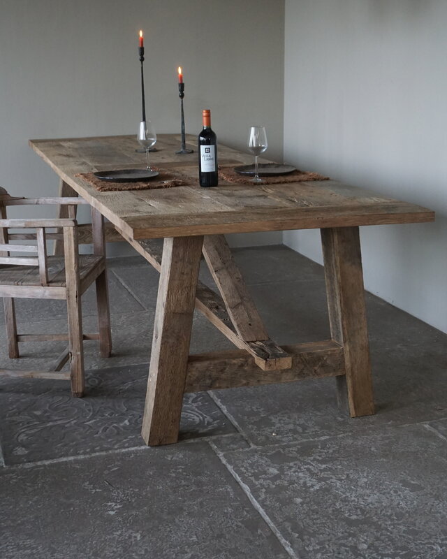 Rene Houtman Oud Eikenhouten Tafel | L300 x B100 x D80 cm