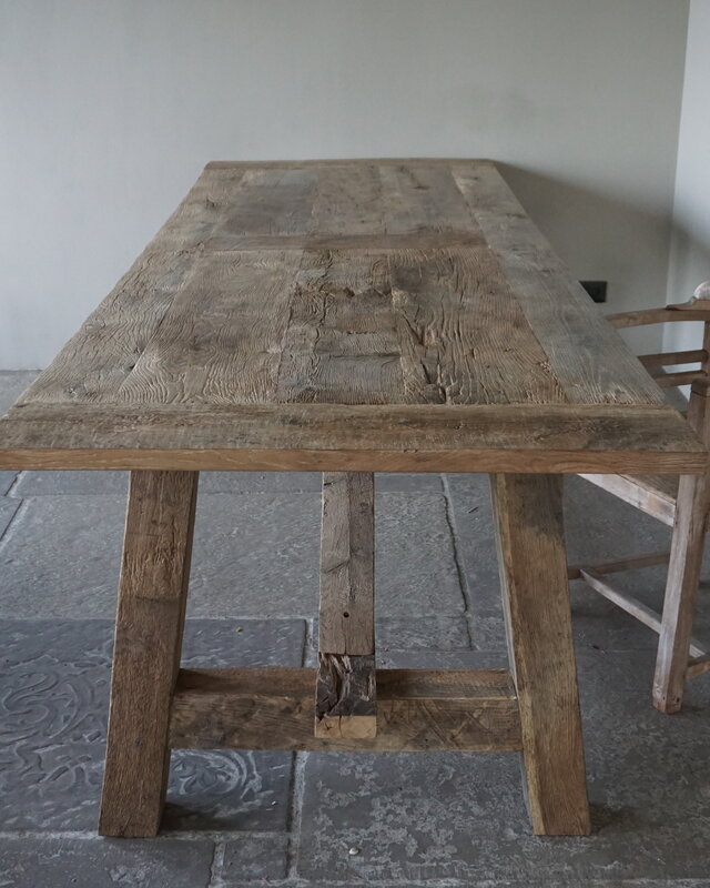 Rene Houtman Oud Eikenhouten Tafel | L300 x B100 x D80 cm