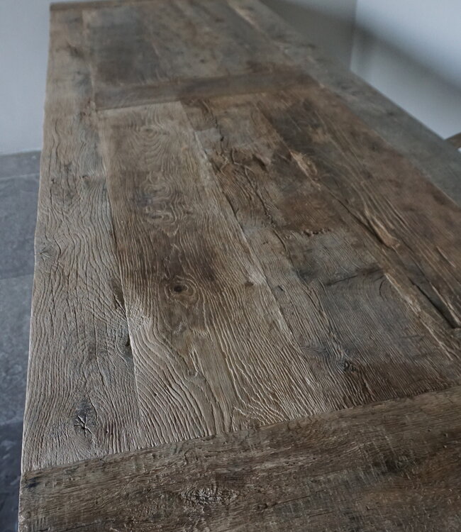 Rene Houtman Oud Eikenhouten Tafel | L300 x B100 x D80 cm