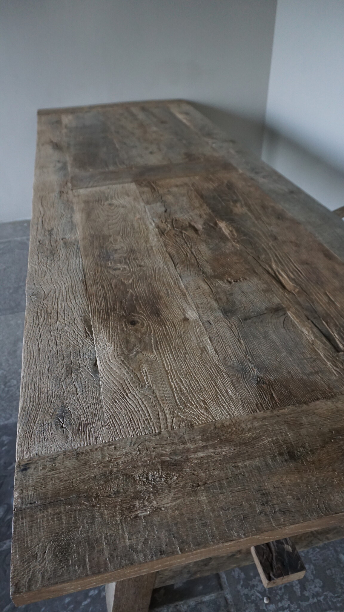 Rene Houtman Oud Eikenhouten Tafel | L300 x B100 x D80 cm