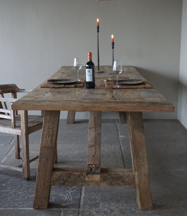 Rene Houtman Oud Eikenhouten Tafel | L300 x B100 x D80 cm