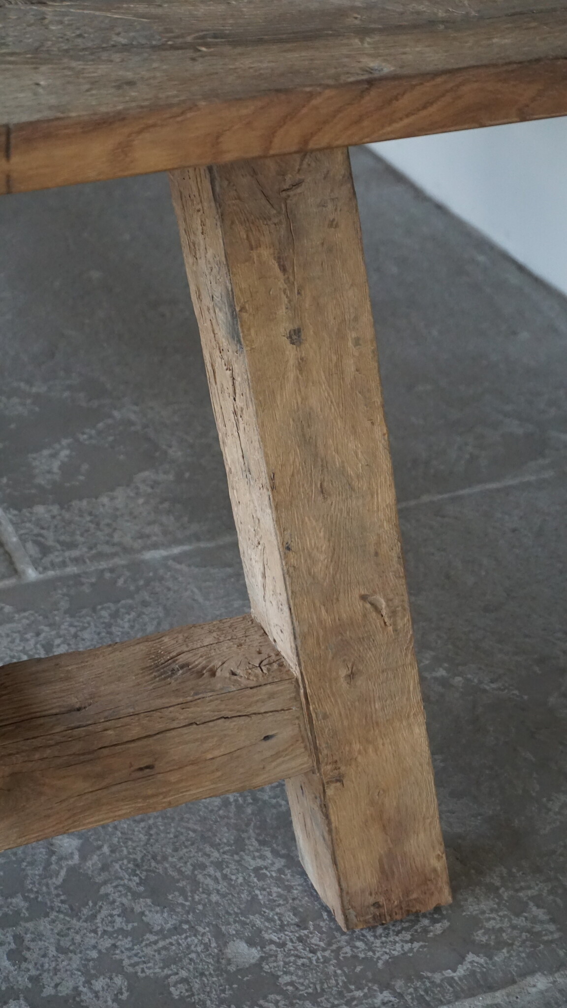 Rene Houtman Oud Eikenhouten Tafel | L300 x B100 x H79 cm