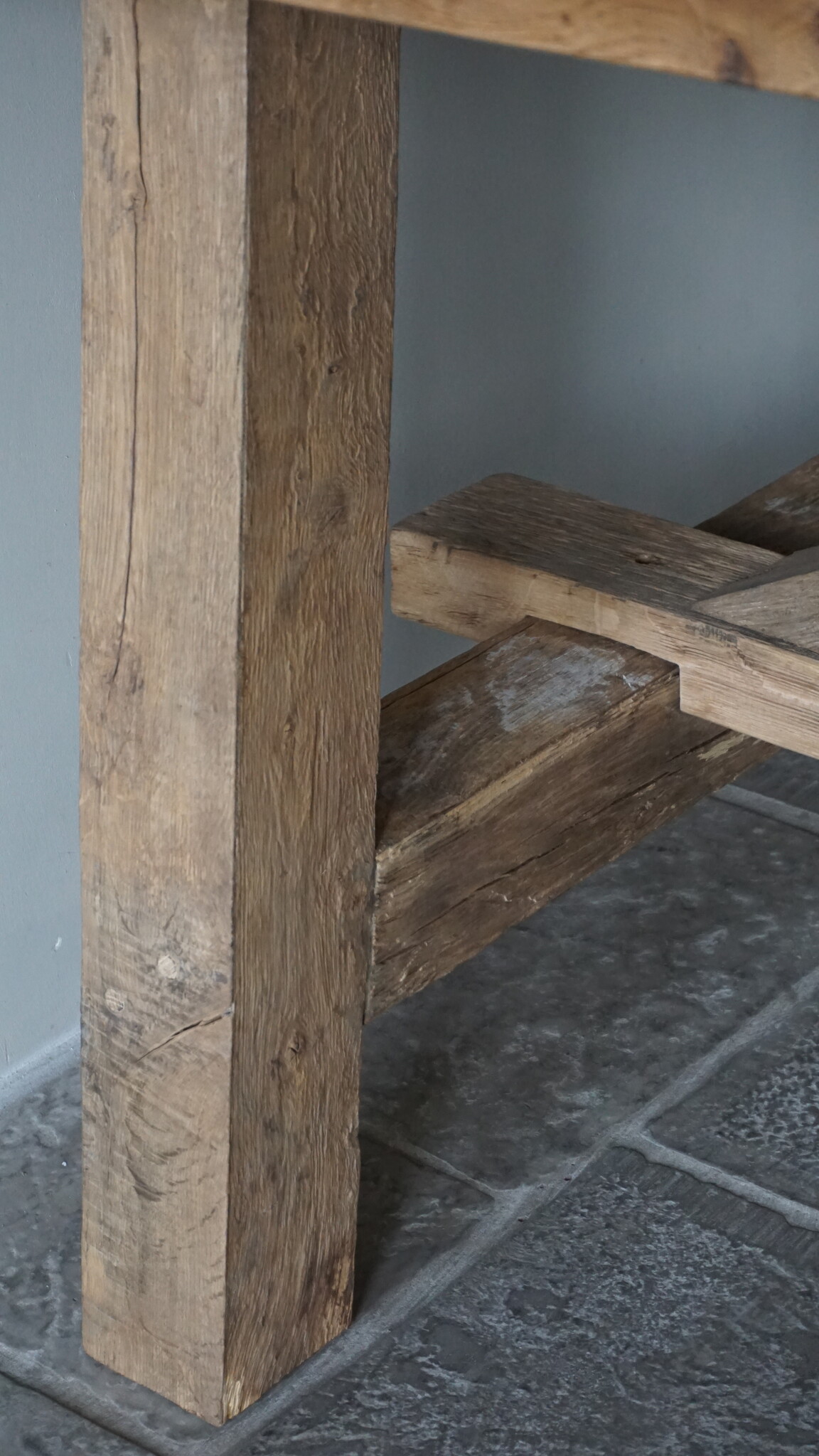 Rene Houtman Oud Eikenhouten Tafel | L300 x B100 x H79 cm