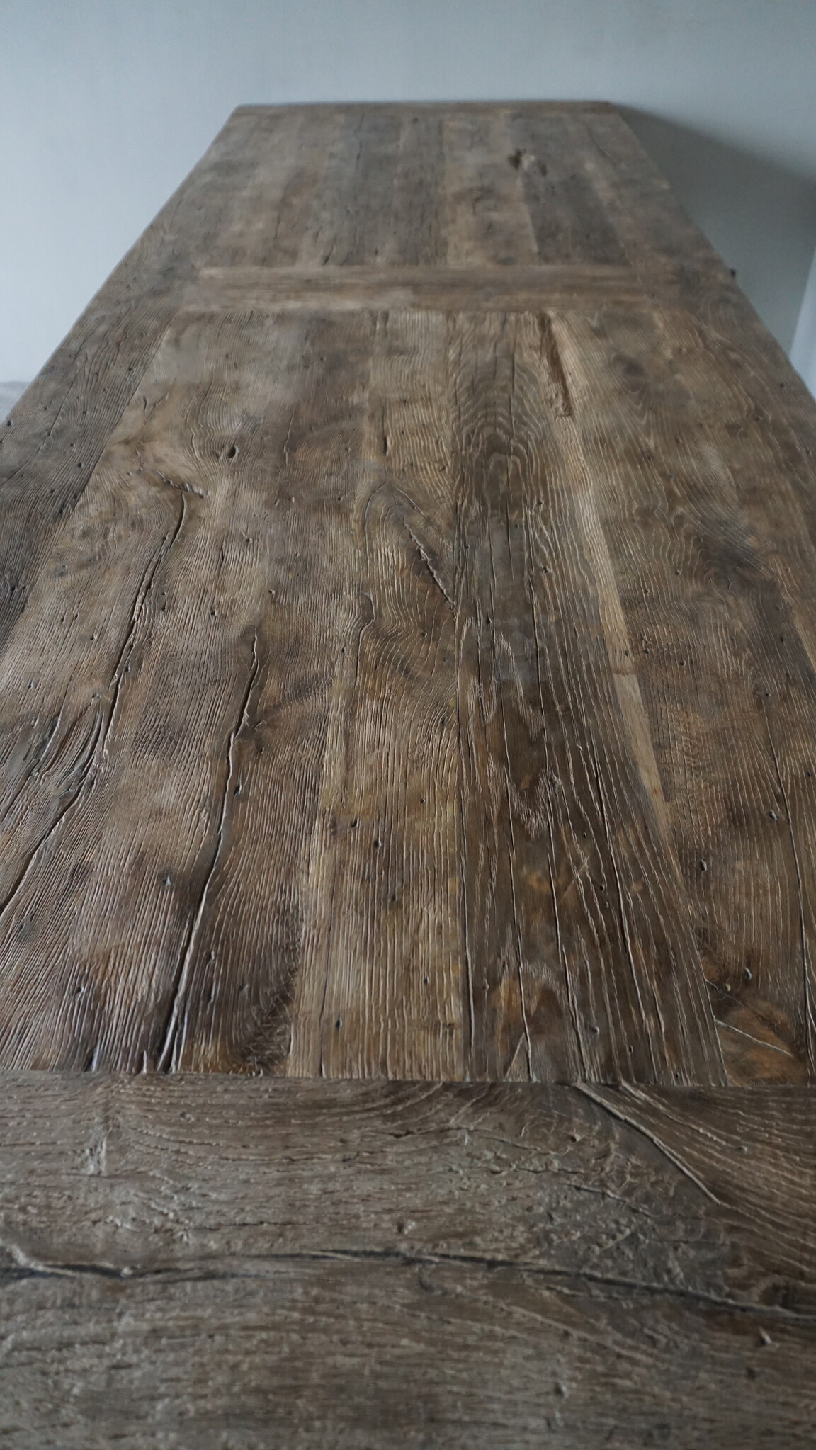 Rene Houtman Oud Eikenhouten Tafel | L300 x B100 x H79 cm