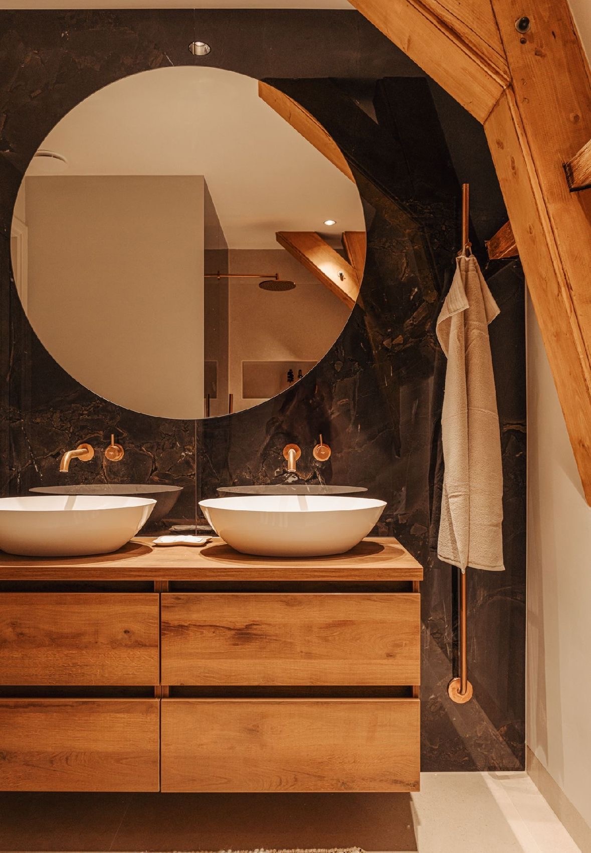 Loutro Bathroomware Waskom Adela | H13,5xB57xD40,5 | 2 Kleuren