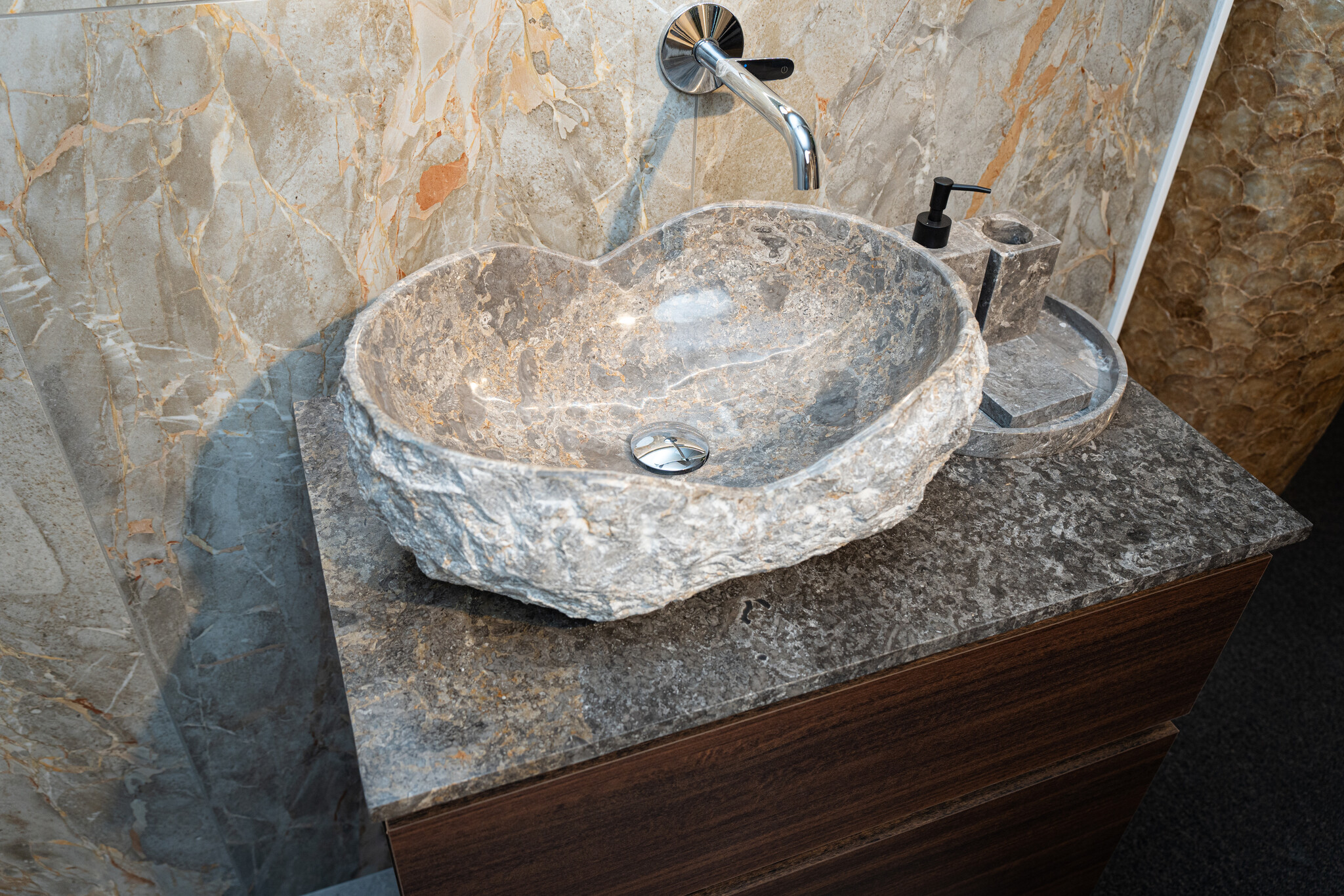 Loutro Bathroomware Afdekbladen | Marmer | Glans Taupe | Op Maat