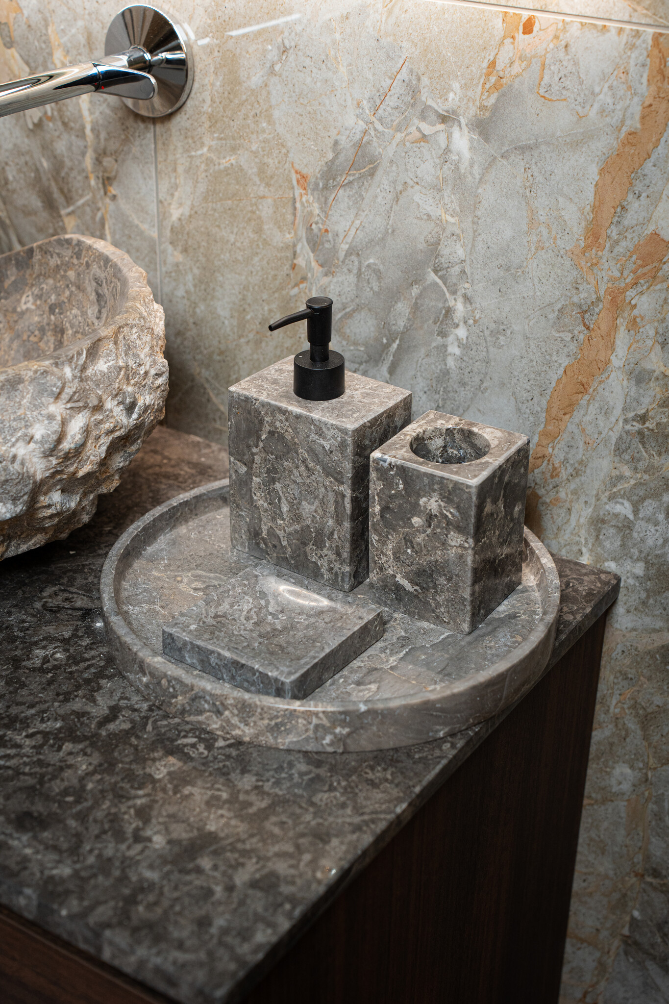 Loutro Bathroomware Afdekbladen | Marmer | Glans Taupe | Op Maat