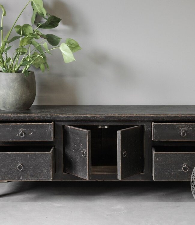 Be-Uniq Oud Dressoir | China | H55 x B179 x D44 cm