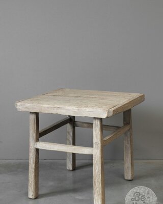Be-Uniq Oude Bijzettafel | China | H50 x B53 x D48 cm