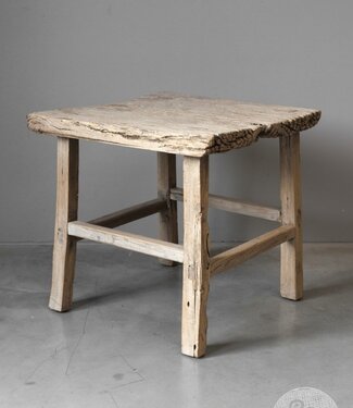 Be-Uniq Oude Bijzettafel | China | H51 x B52 x D54 cm