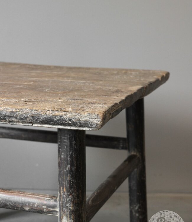 Be-Uniq Oude Bijzettafel | India | H50 x B65 x D63 cm