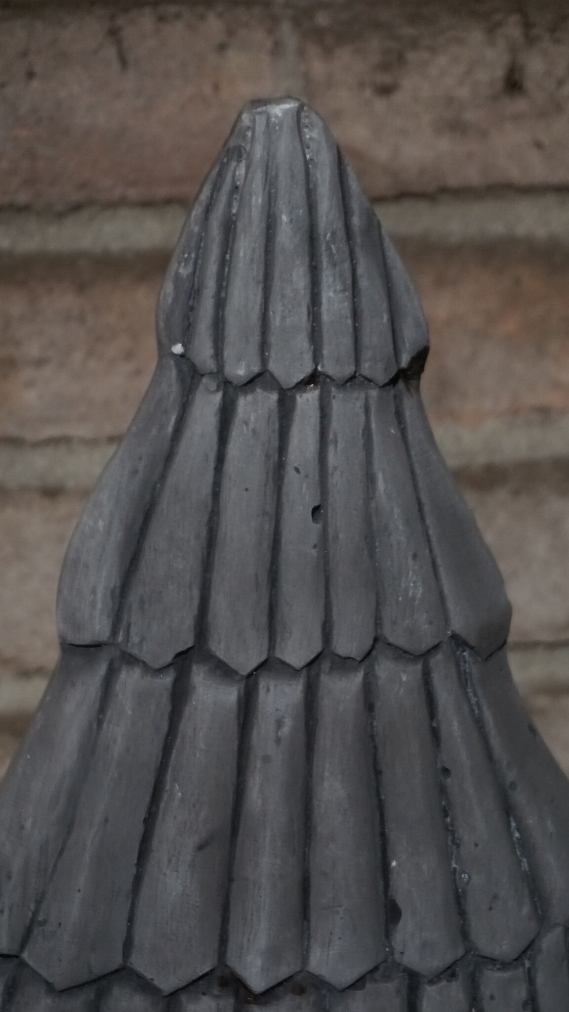 Rene Houtman Kerstboom | Beton | H35 x B33 x D10 cm