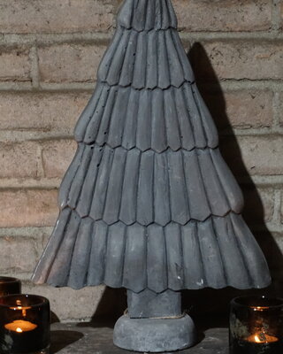 Rene Houtman Betonnen Kerstboom | H47 x B30 x D8 cm