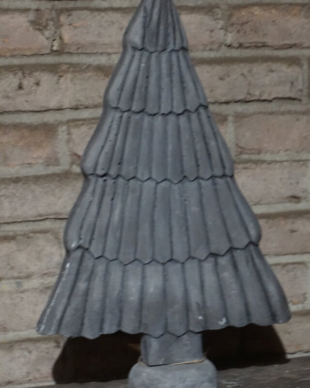 Rene Houtman Betonnen Kerstboom | H47 x B30 x D8 cm