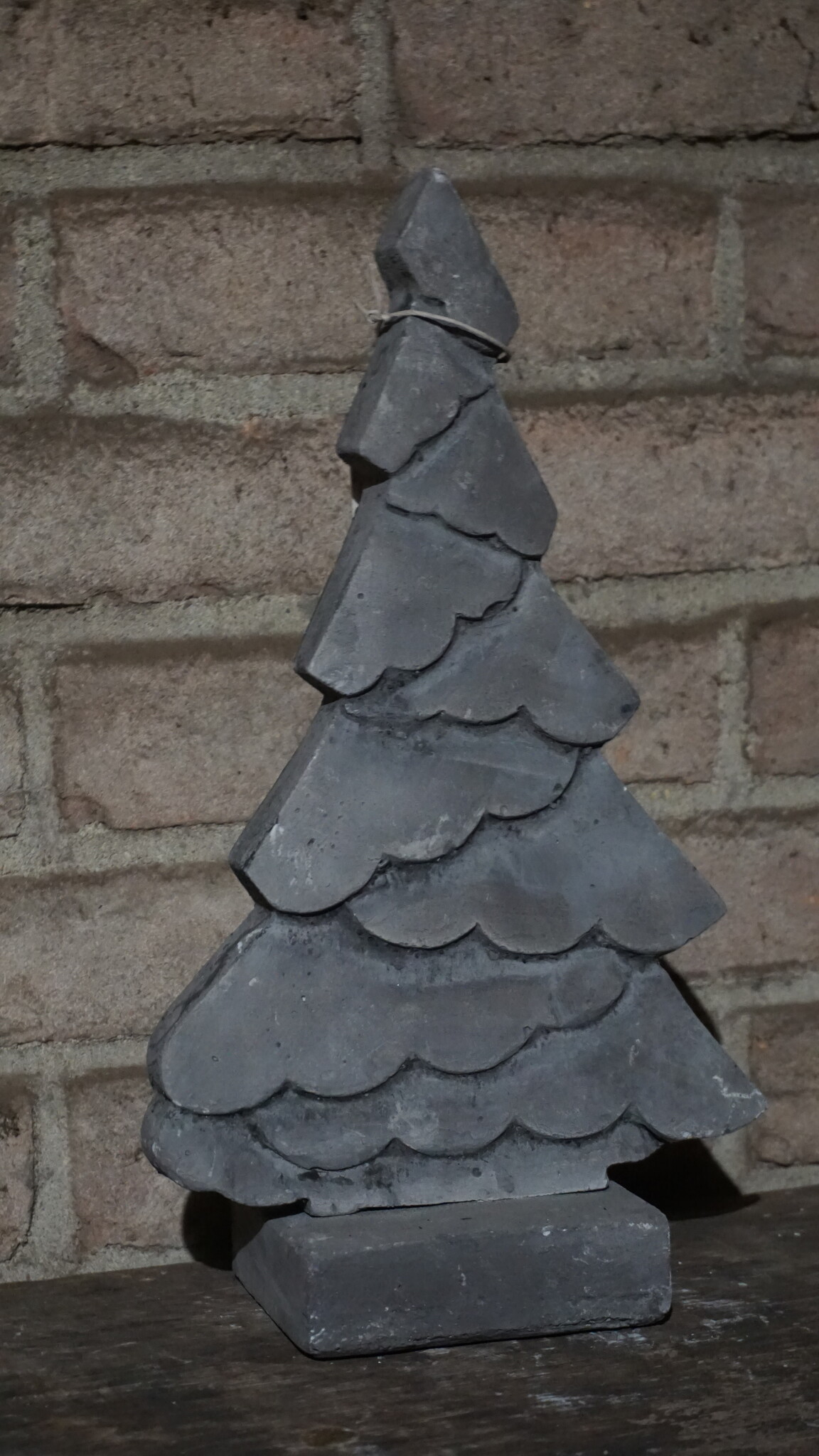 Rene Houtman Betonnen Kerstboom | H32 x B18 x D10 cm