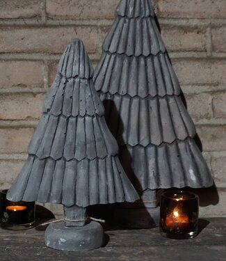 Rene Houtman Kerstboom | Beton | H35 x B33 x D10 cm