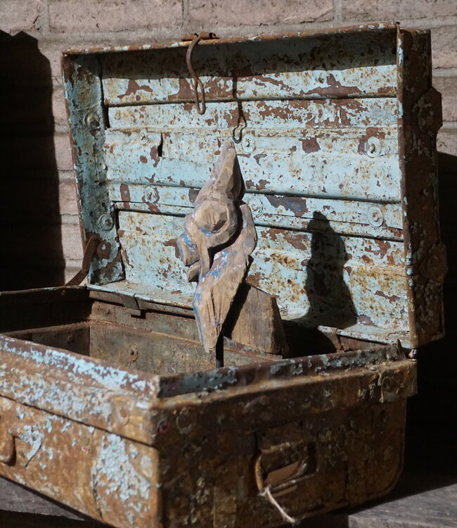 Rene Houtman Antieke Metalen Koffer | H21 x B59 x D32 cm