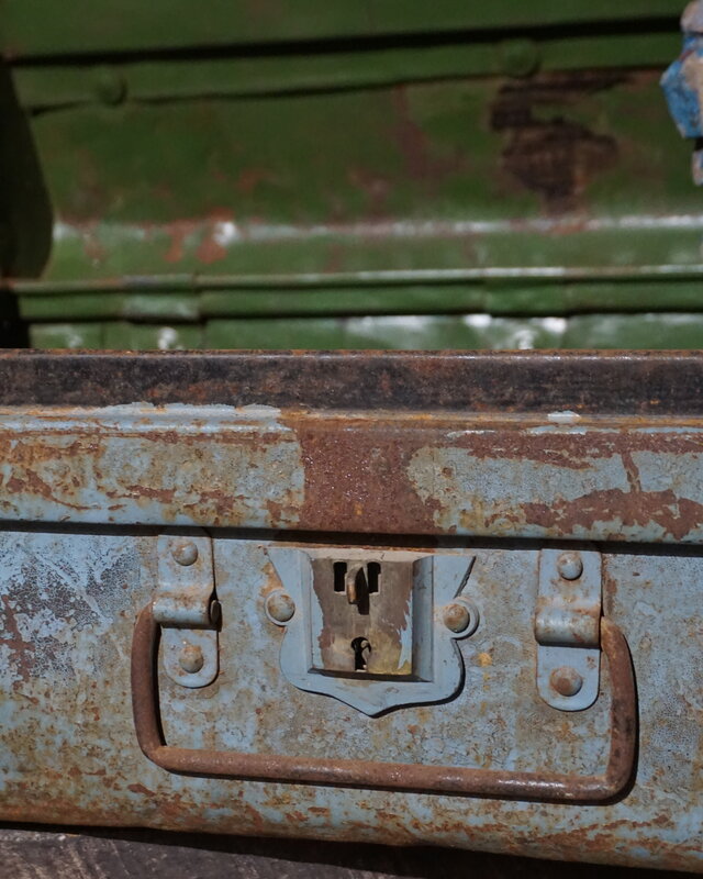 Rene Houtman Antieke Metalen Koffer | H24 x B61 x D36 cm