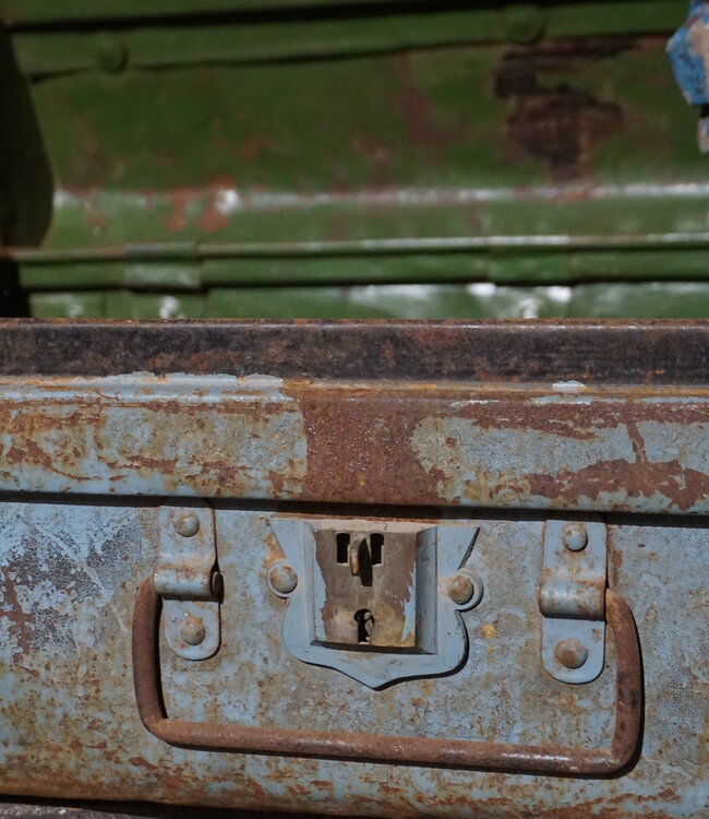 Rene Houtman Antieke Metalen Koffer | H24 x B61 x D36 cm