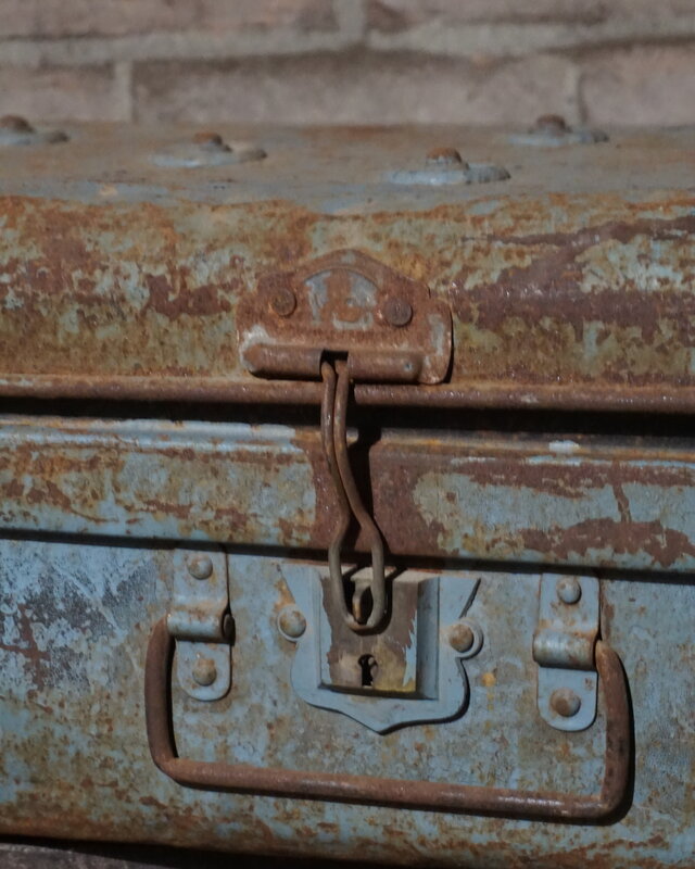 Rene Houtman Antieke Metalen Koffer | H24 x B61 x D36 cm