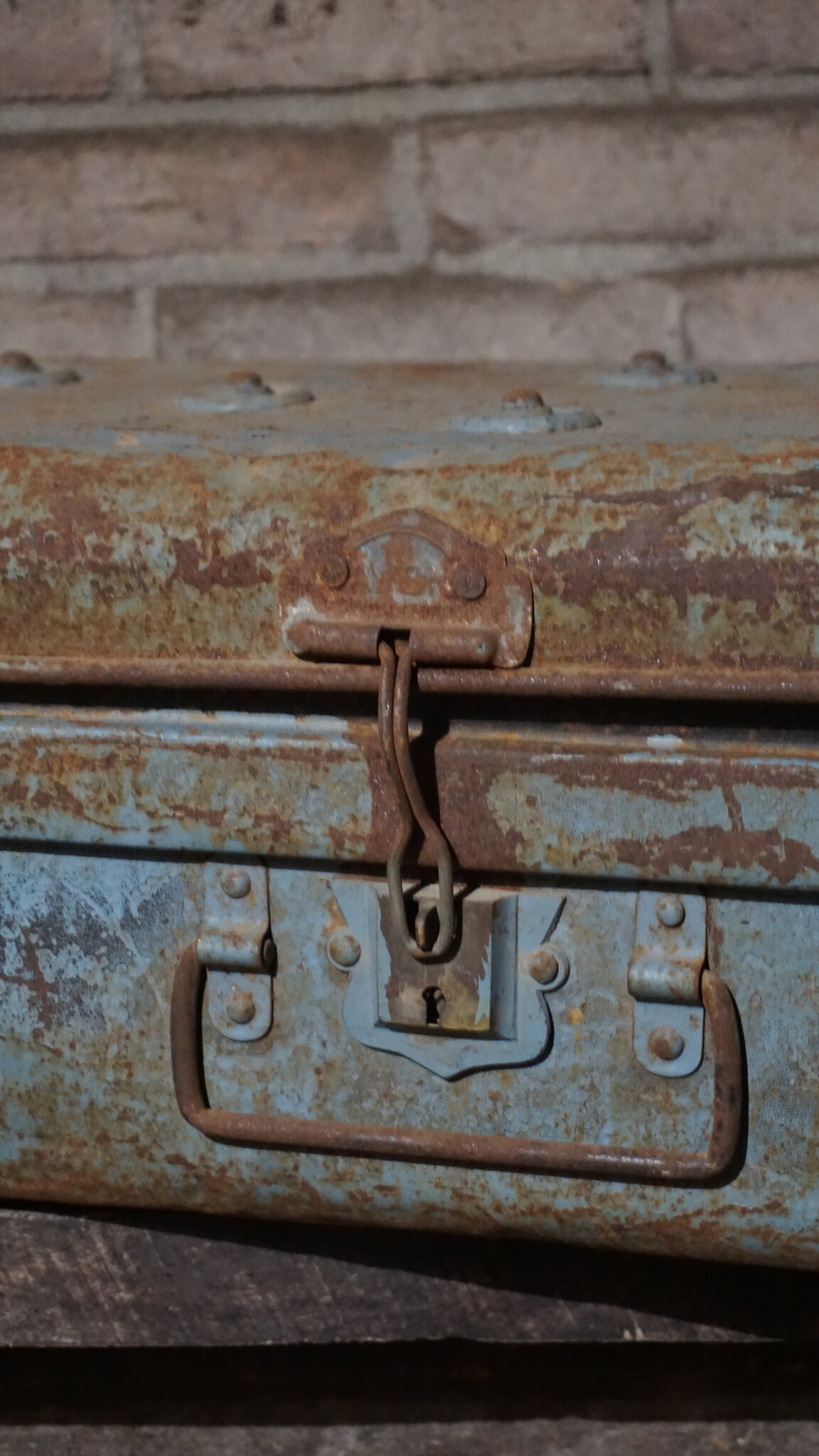 Rene Houtman Antieke Metalen Koffer | H24 x B61 x D36 cm