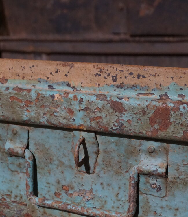 Rene Houtman Antieke Metalen Koffer | H22 x B59 x D32 cm