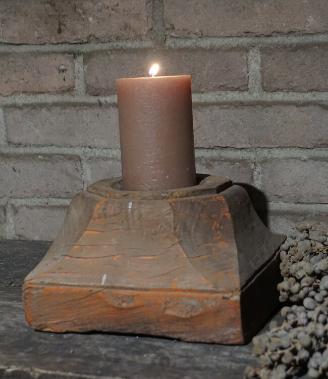 Rene Houtman Oud Houten Poer | Nr 1 | H12 x B20 x D20 cm