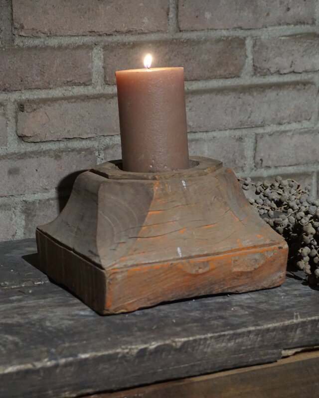 Rene Houtman Oud Houten Poer | Nr 1 | H12 x B20 x D20 cm